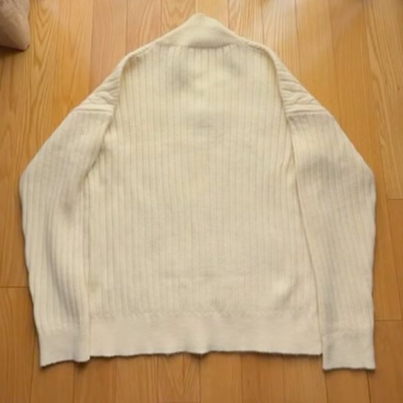 White Cable-Knit Women's Cardigan - Picture 2 of 3